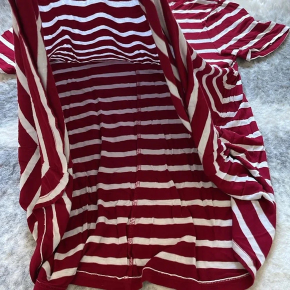 🔥4/$20 Zenana Outfitters Shirt - Picture 4 of 9